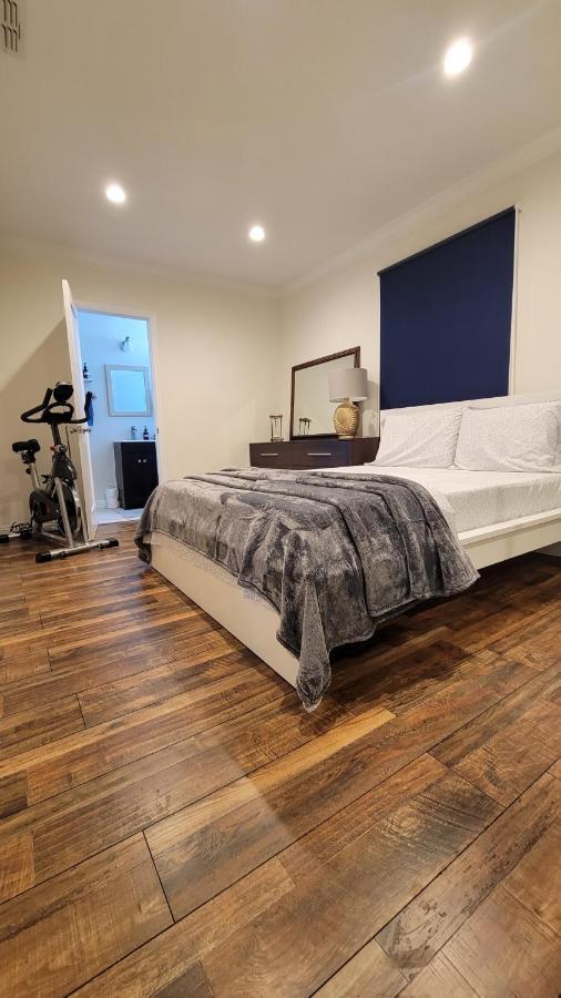Large 1-Bedroom With Kitchen In Encino Λος Άντζελες Εξωτερικό φωτογραφία